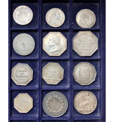 Lot de 30 jetons argent XIX ème et royaux