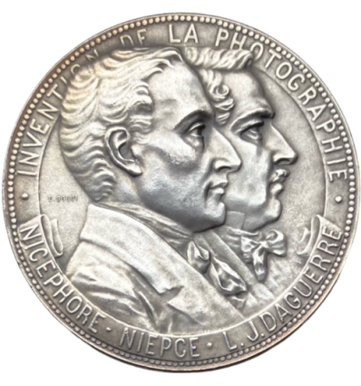 Invention de la photographie par Niepce et Daguerre 1896